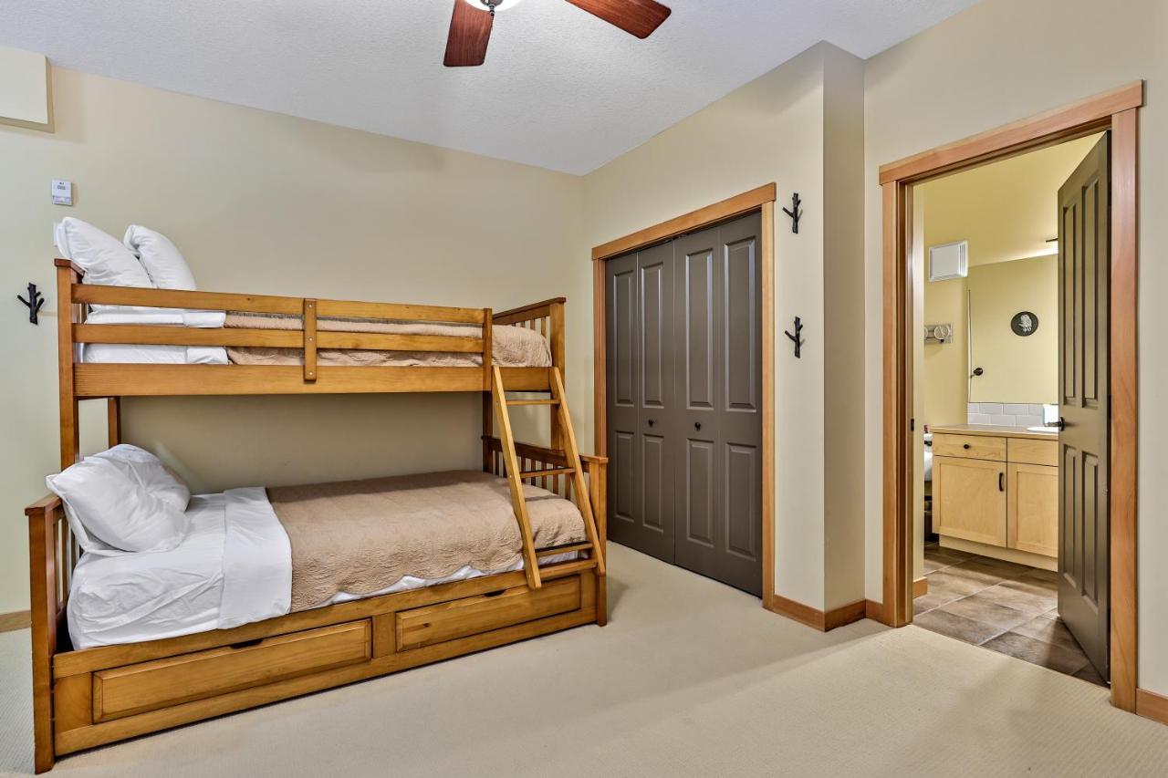 شقة كانمور  في Spectacular Mountain View Corner Unit Pool Hot Tub Park Pass المظهر الخارجي الصورة